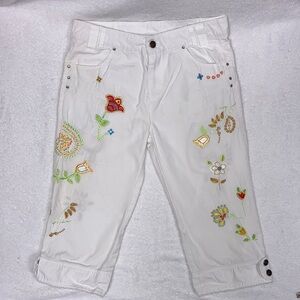 Vintage Mary-Kate and Ashley white embroidered white capris size 16